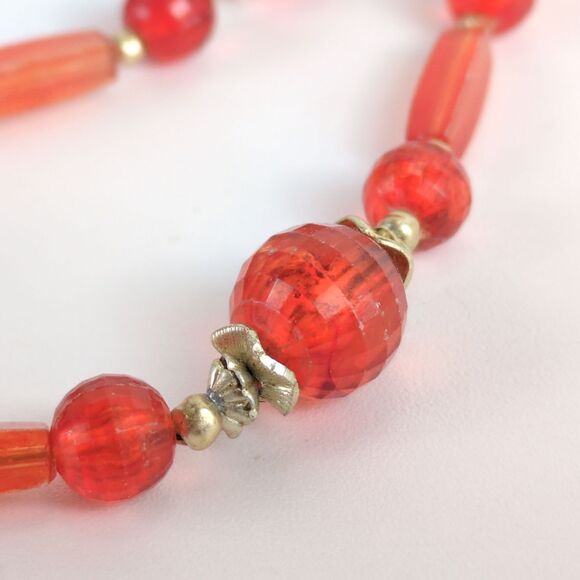 Vtg Mid-Century 24" Red-Orange Lucite Bead Necklace Barrel Clasp Estate Jewelry - Picture 6 of 7